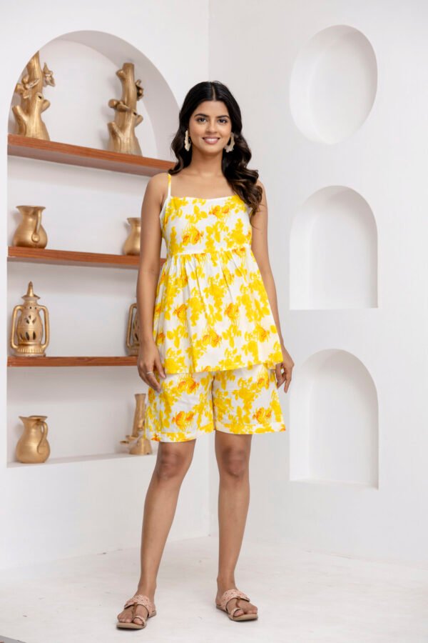 yellow-floral-print-sleeveless-top-and-shorts-co-ord-set