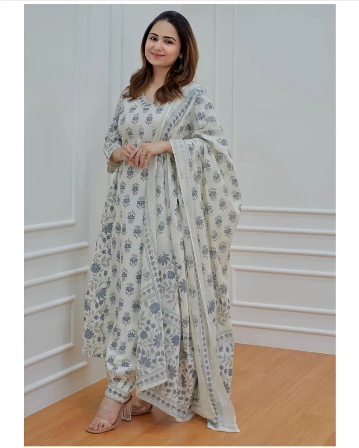 white cotton blend printed kurta salwar set for women